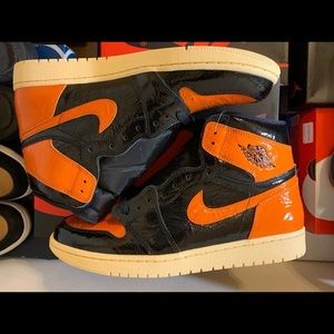 Shattered backboards sz 12 og all